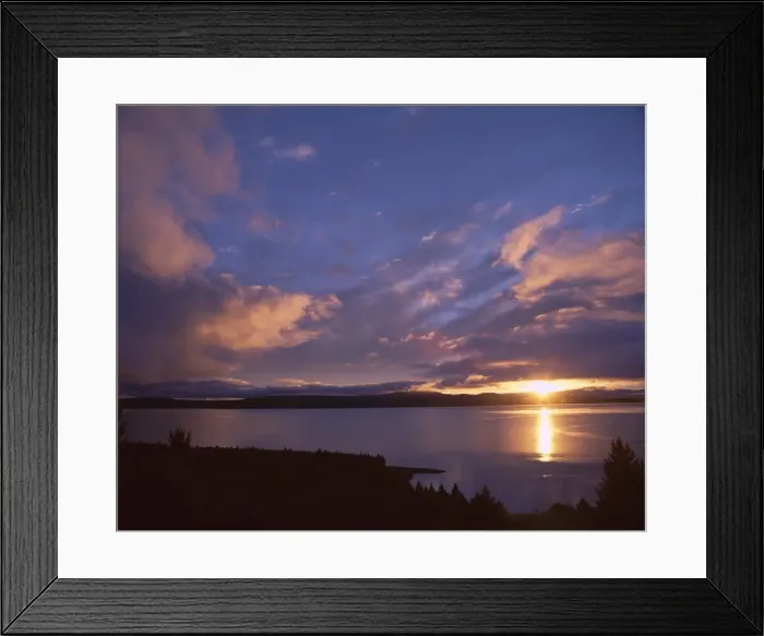Framed Print : Sunrise, Lake Pukaki Framed Print : Sunrise, Lake Pukaki
