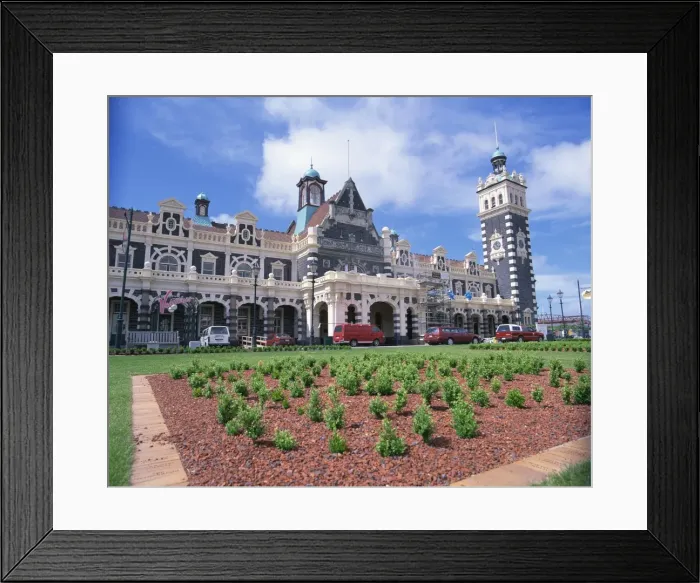 Framed Print : The Railway Station at Dunedin Framed Print : The Railway Station at Dunedin