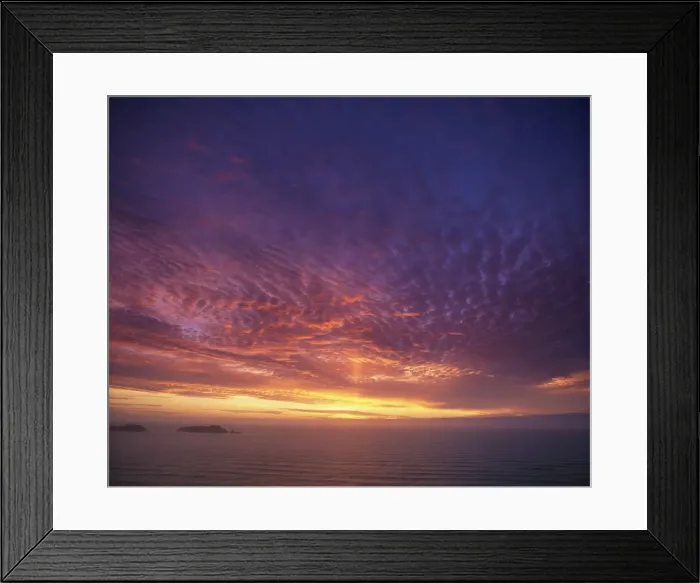 Framed Print : Colourful skies at dusk Framed Print : Colourful skies at dusk