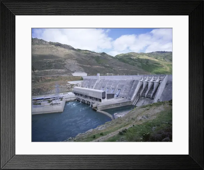 Framed Print : The Clyde Dam on the River Clutha Framed Print : The Clyde Dam on the River Clutha