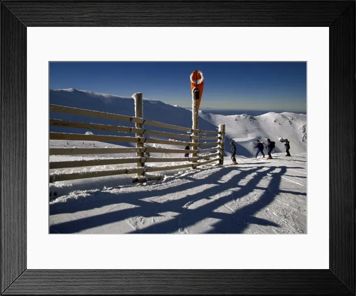 Framed Print : Winter view of fence Framed Print : Winter view of fence