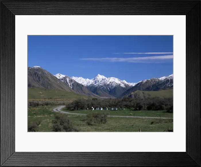 Framed Print : Two Thumbs Range