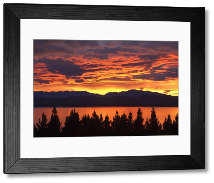 Framed Print : Sunrise, Lake Pukaki