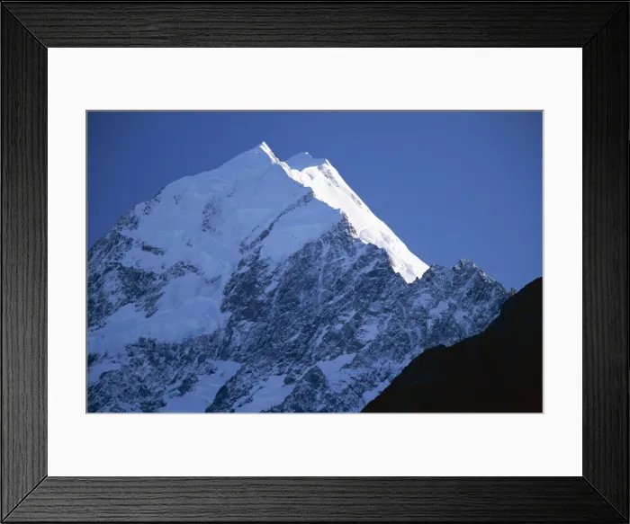 Framed Print : First light on the east face of 3755m Mount Cook Framed Print : First light on the east face of 3755m Mount Cook