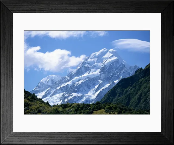 Framed Print : Mount Cook, at 3755m, the highest mountain in N Framed Print : Mount Cook, at 3755m, the highest mountain in N