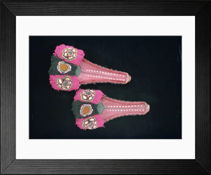 Framed Print : Sindhani worn by Sindhi women Framed Print : Sindhani worn by Sindhi women