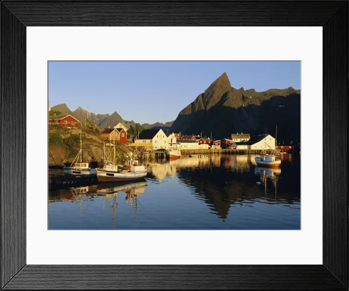 Framed Print : Fishing village of Hamnoy Framed Print : Fishing village of Hamnoy