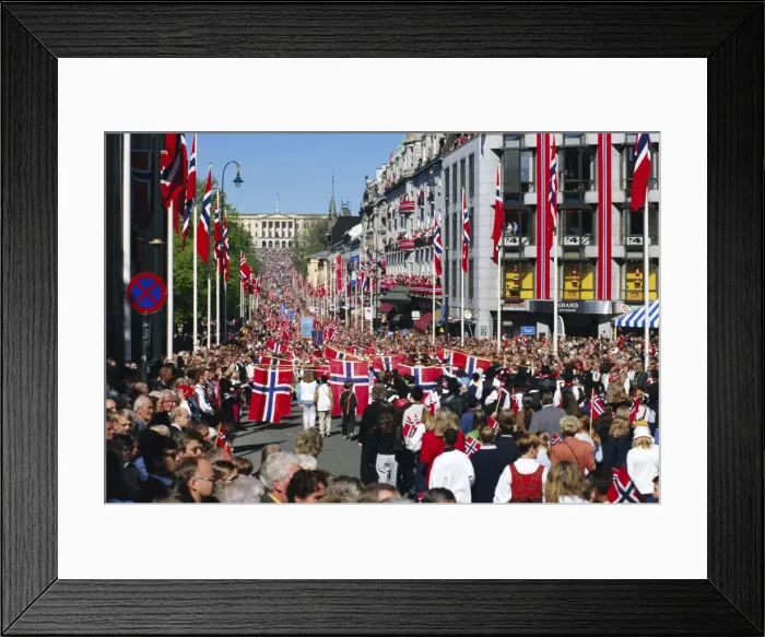 Framed Print : View to the Royal Palace Framed Print : View to the Royal Palace