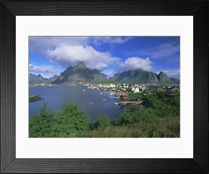 Framed Print : Village of Reine on Moskenesoya Framed Print : Village of Reine on Moskenesoya