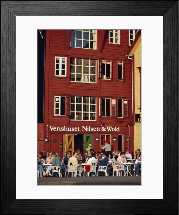 Framed Print : Vertshuset Nilsen & Wold pavement cafe Framed Print : Vertshuset Nilsen & Wold pavement cafe