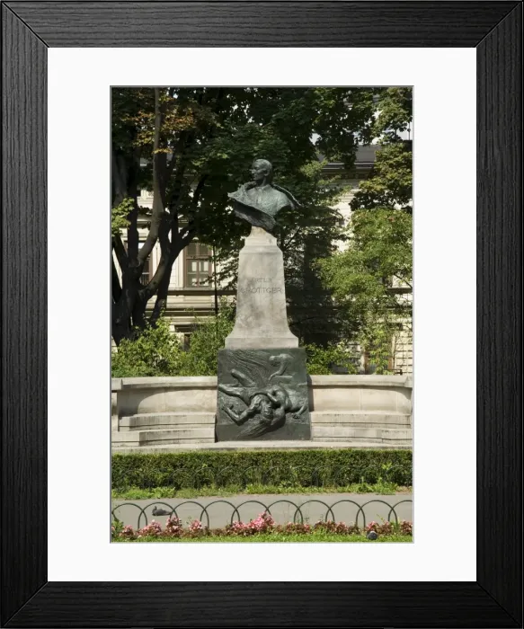 Framed Print : Statue on the Planty Framed Print : Statue on the Planty