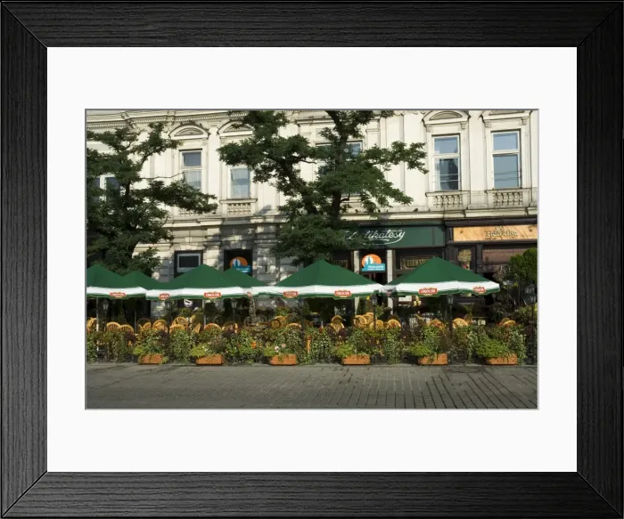 Framed Print : Cafe in the Main Market Square (Rynek Glowny) Framed Print : Cafe in the Main Market Square (Rynek Glowny)