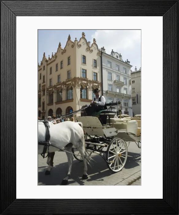 Framed Print : Horse and carriage in Main Market Square (Rynek Glowny) Framed Print : Horse and carriage in Main Market Square (Rynek Glowny)