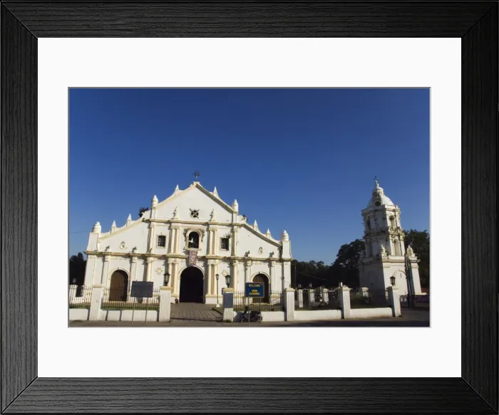 Framed Print : St. Pauls Cathedral dating from 1574 and tower in earthquake Framed Print : St. Pauls Cathedral dating from 1574 and tower in earthquake