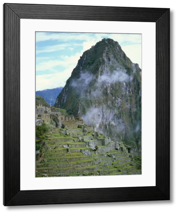 Framed Print : Inca archaeological site of Machu Picchu Framed Print : Inca archaeological site of Machu Picchu