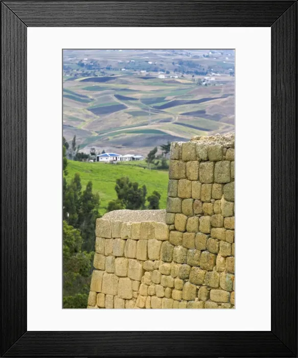 Framed Print : Walls with classic Inca mortar-less stonework Framed Print : Walls with classic Inca mortar-less stonework
