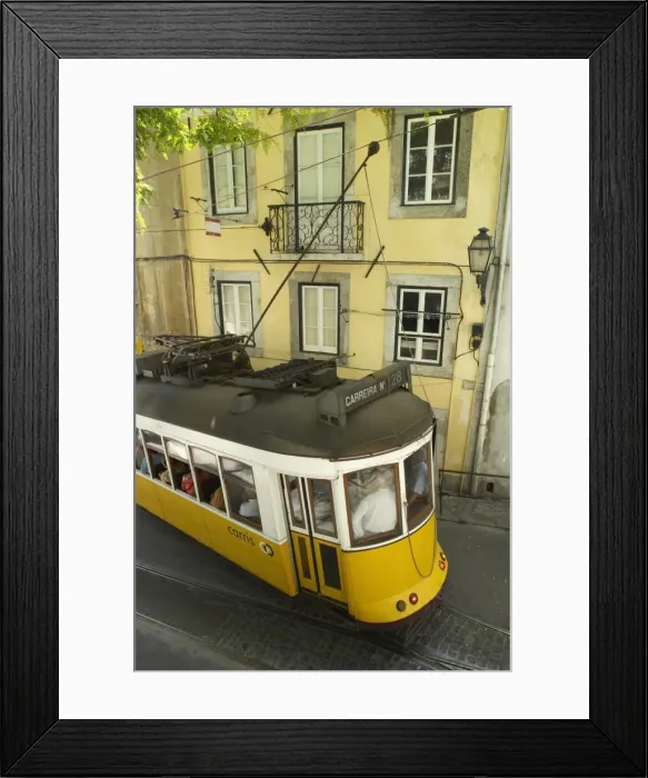 Framed Print : Barrio Castillo Framed Print : Barrio Castillo