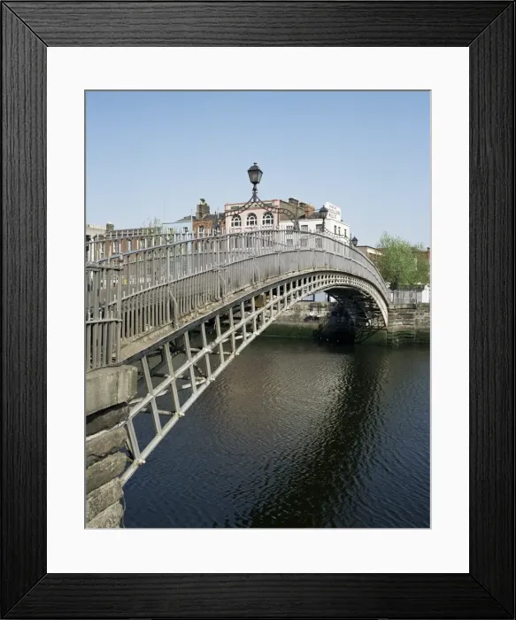 Framed Print : Halfpenny bridge over the River Liffey