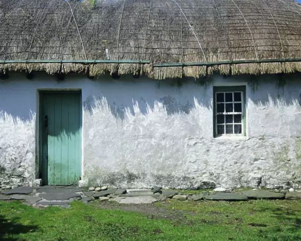 Typical thatched Irish cottage near Glencolumbkille