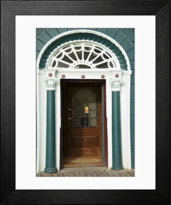 Framed Print : Restaurants Framed Print : Restaurants
