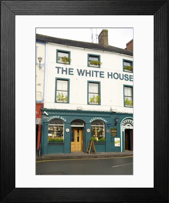 Framed Print : Restaurants Framed Print : Restaurants