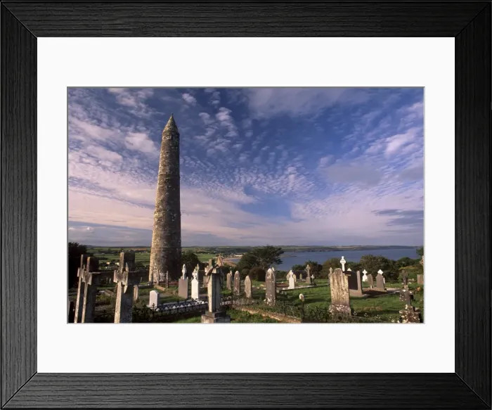 Framed Print : Round tower near St Framed Print : Round tower near St