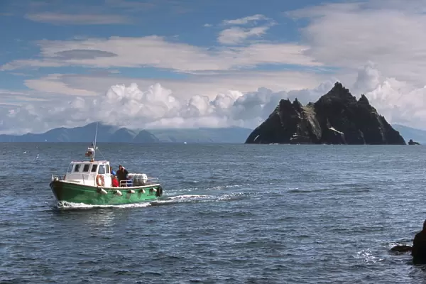 Boat to Great Skellig Island