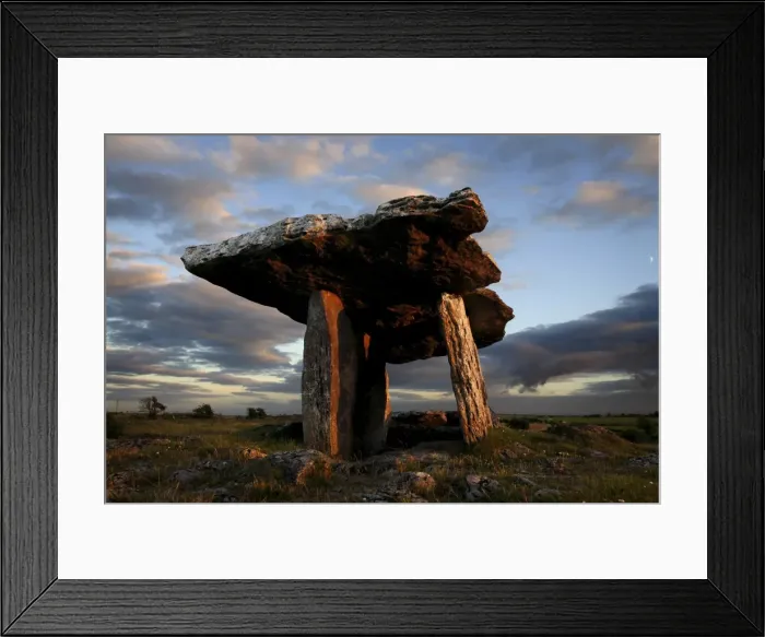 Framed Print : Poulnabrone dolmen megalithic tomb Framed Print : Poulnabrone dolmen megalithic tomb
