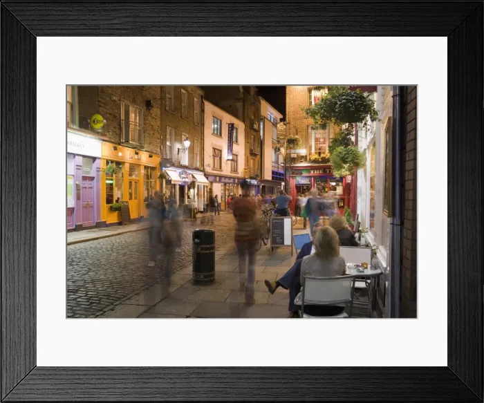 Framed Print : Cafe, Temple Bar Framed Print : Cafe, Temple Bar