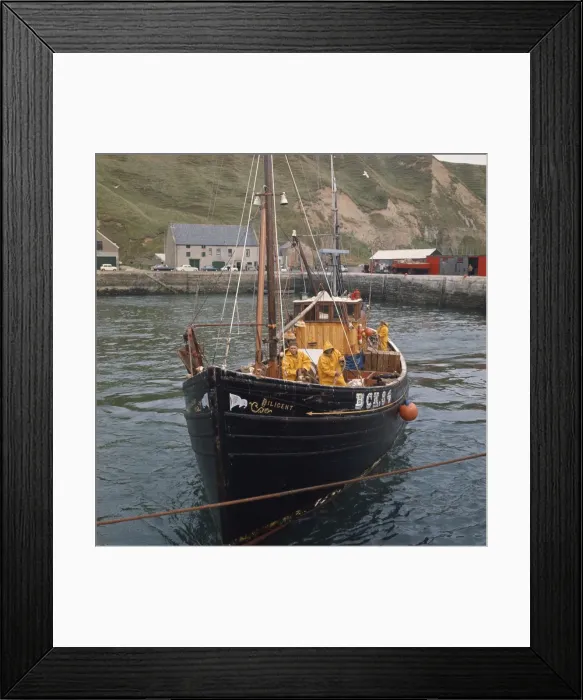 Framed Print : Fishermen on boat leaving Scrabster Framed Print : Fishermen on boat leaving Scrabster