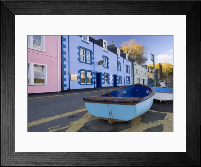 Framed Print : Harbour, Portree (Port Righ) Framed Print : Harbour, Portree (Port Righ)