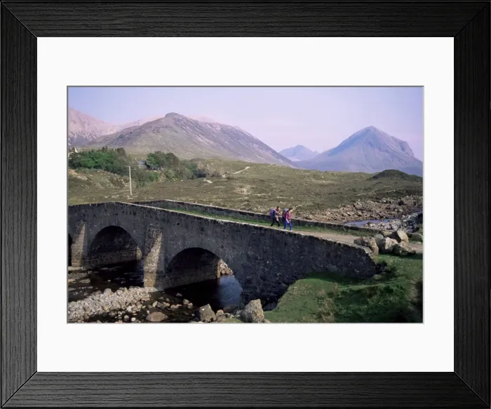 Framed Print : Walkers at Sligachan Framed Print : Walkers at Sligachan