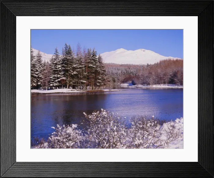 Framed Print : Loch Iubair in winter