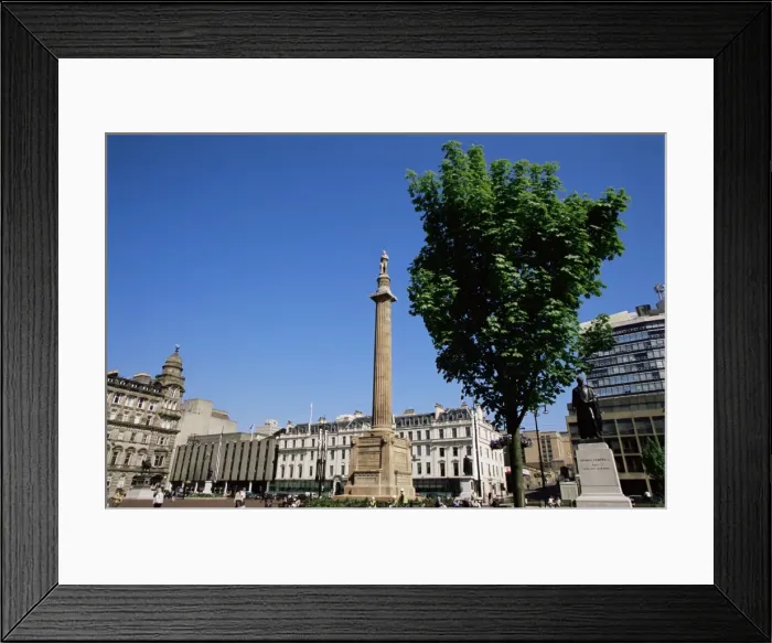 Framed Print : Sir Walter Scott column Framed Print : Sir Walter Scott column