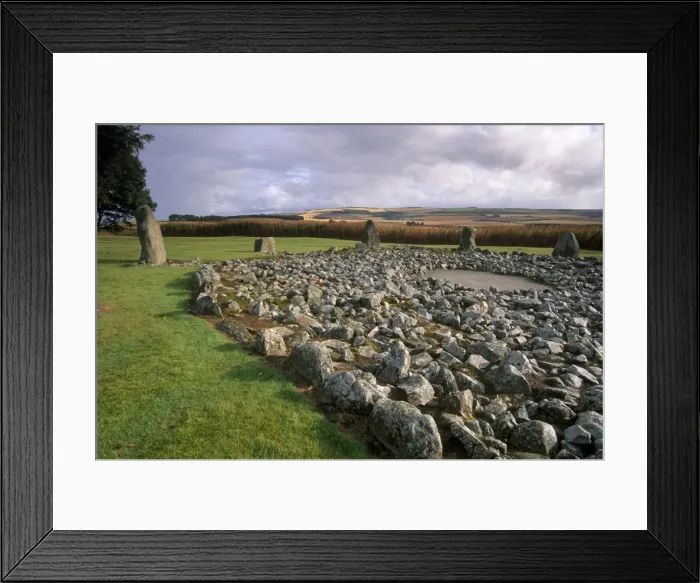 Framed Print : Loanhead of Daviot stone circle dating from between 2500 and 2000 BC Framed Print : Loanhead of Daviot stone circle dating from between 2500 and 2000 BC