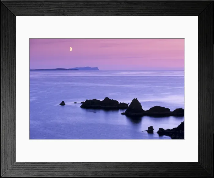 Framed Print : Sunset over Sand Wick and rising moon over Foula in distance Framed Print : Sunset over Sand Wick and rising moon over Foula in distance