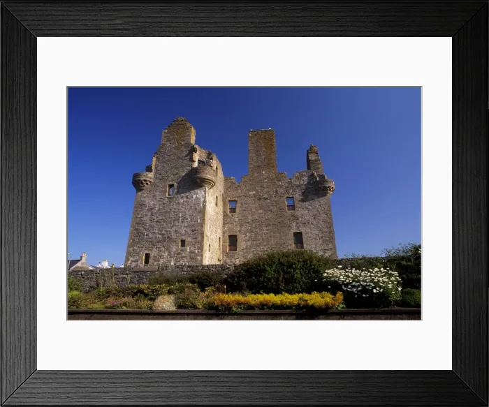 Framed Print : Scalloway Castle built by forced labour by Earl Patrick in 1600 Framed Print : Scalloway Castle built by forced labour by Earl Patrick in 1600