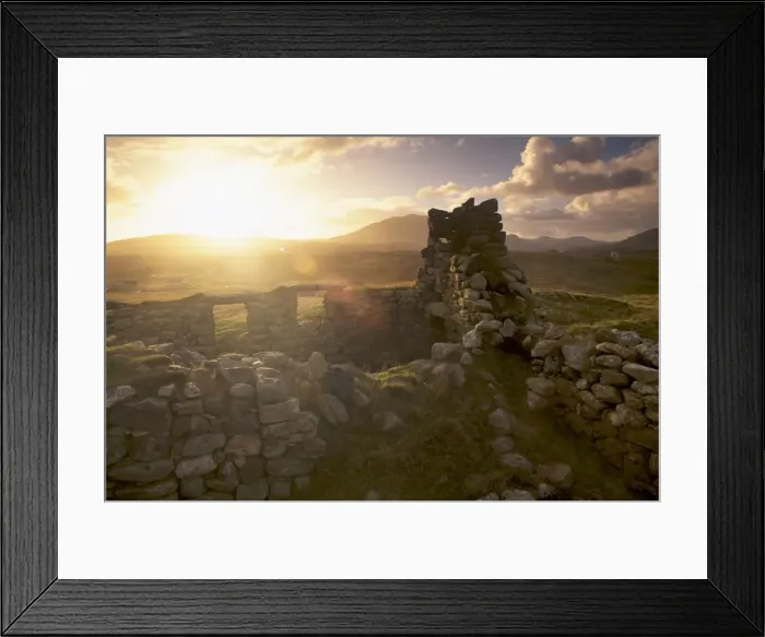 Framed Print : Old blackhouse ruin near Timsgarry (Timsgearraidh) at sunset Framed Print : Old blackhouse ruin near Timsgarry (Timsgearraidh) at sunset