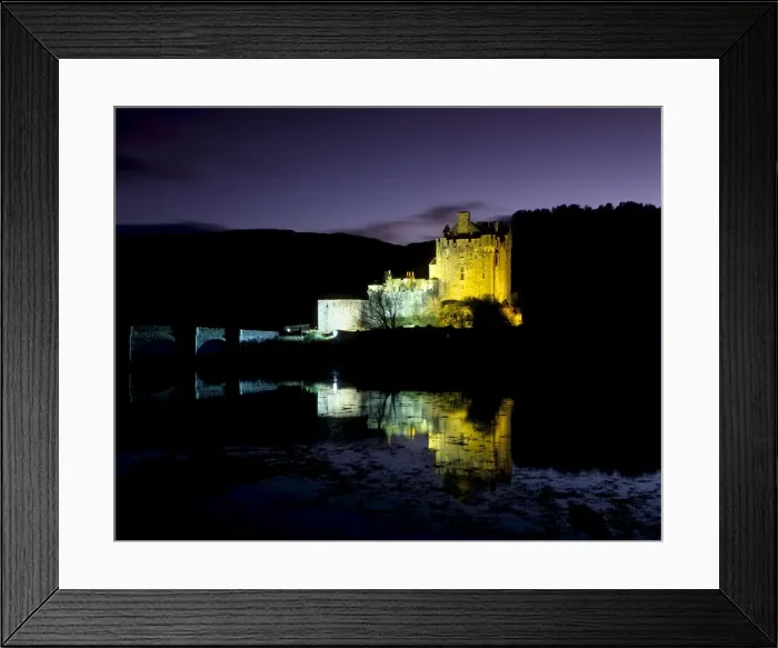 Framed Print : Eilean Donan Castle at night Framed Print : Eilean Donan Castle at night