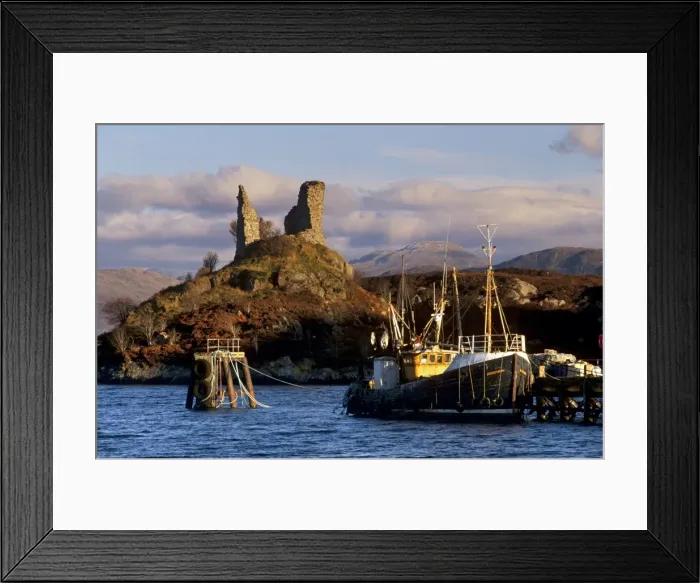Framed Print : Ruins of Castle Moil and fishing harbour at Kyleakin Framed Print : Ruins of Castle Moil and fishing harbour at Kyleakin