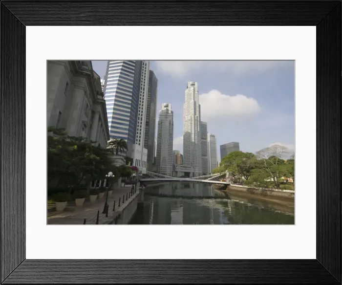 Framed Print : Cavenagh Bridge and the Singapore River looking towards Framed Print : Cavenagh Bridge and the Singapore River looking towards