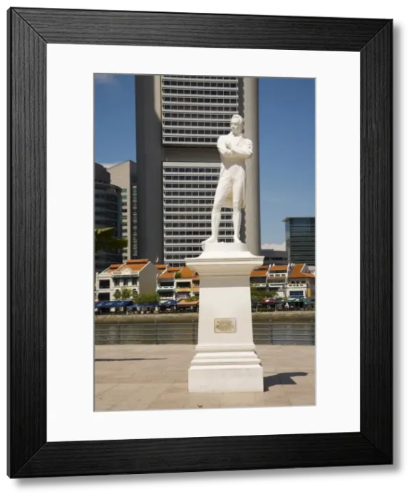 Framed Print : Sir Stamford Raffles statue at Raffles Landing Site Framed Print : Sir Stamford Raffles statue at Raffles Landing Site