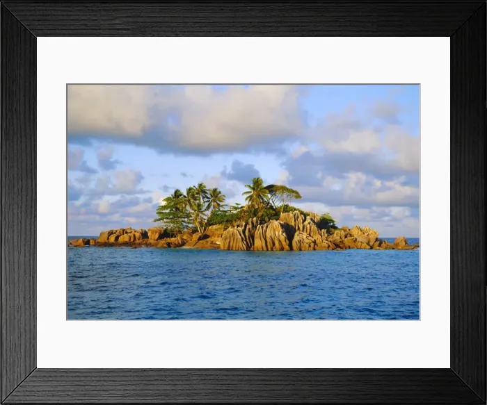Framed Print : Praslin, Islet St Framed Print : Praslin, Islet St