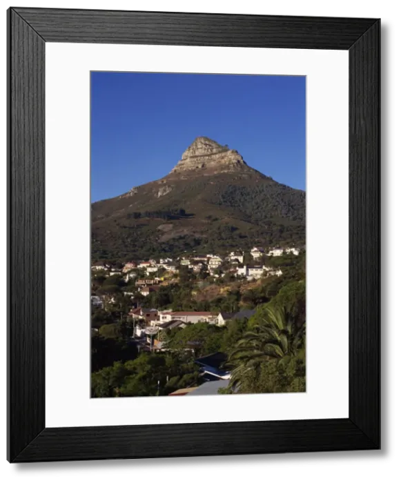 Framed Print : Lions Head Mountain and Camps Bay Framed Print : Lions Head Mountain and Camps Bay