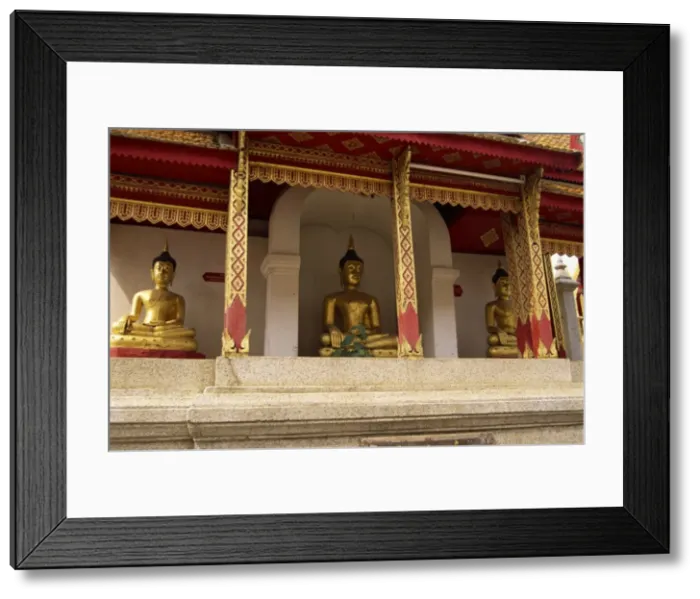 Framed Print : Wat Haripunchai Temple Framed Print : Wat Haripunchai Temple