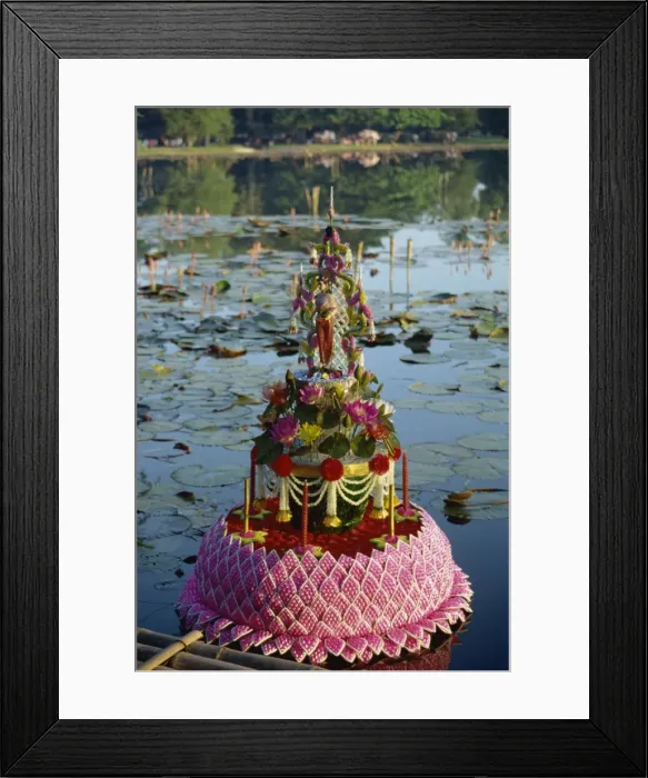 Framed Print : Floating floral decoration at the Loy Kratong festival in Sukhothai Framed Print : Floating floral decoration at the Loy Kratong festival in Sukhothai