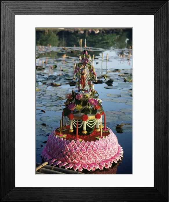 Framed Print : Loy Kratong Framed Print : Loy Kratong