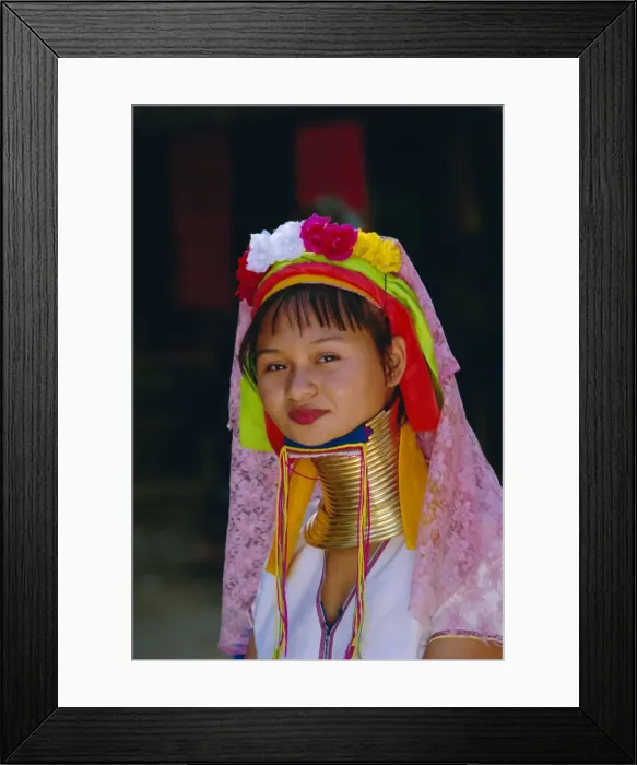 Framed Print : Portrait of a Long necked Padaung tribe woman Framed Print : Portrait of a Long necked Padaung tribe woman