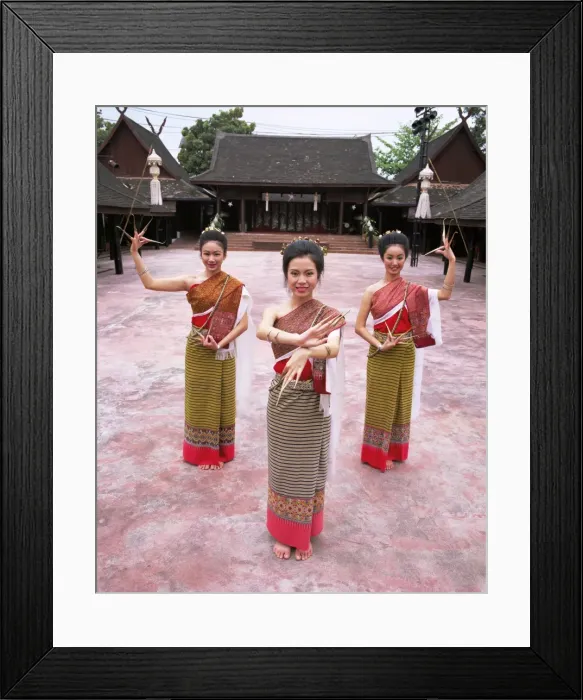Framed Print : Traditional Thai dancers Framed Print : Traditional Thai dancers