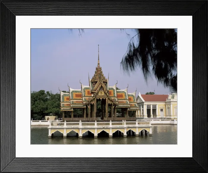 Framed Print : Royal summer palace